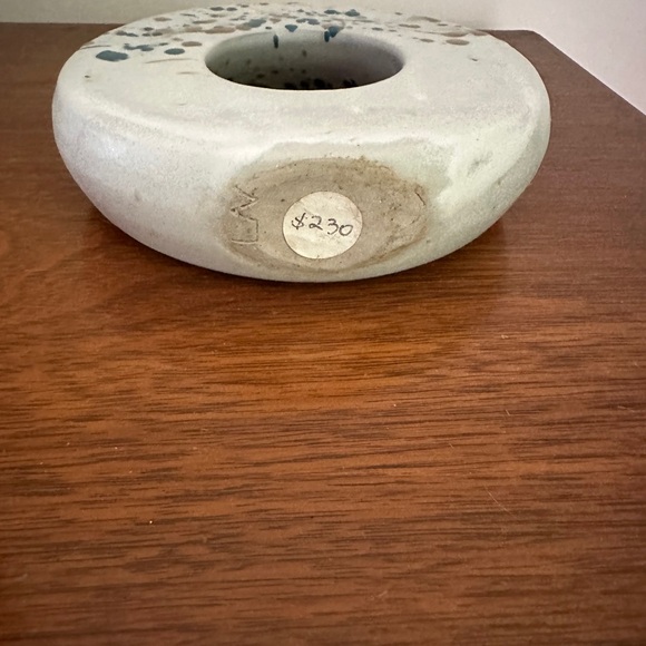 Lucy Michel loop vase - Picture 3 of 10